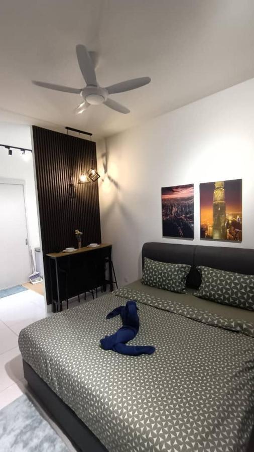 Sky Trees Netflix & Facilities With Balcony Apartment Johor Bahru